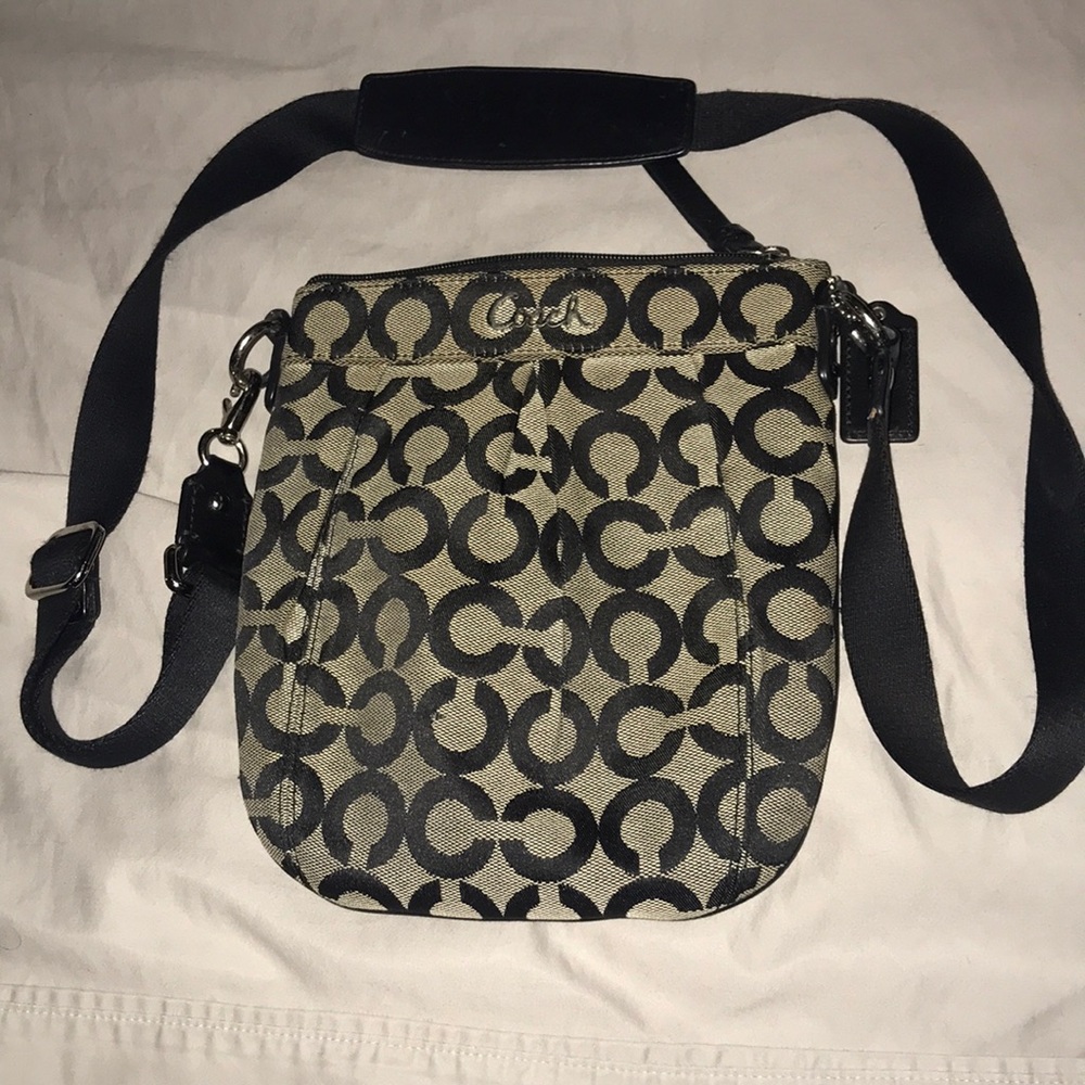 Signature Jacquard Crossbody Pouch Messenger Bag